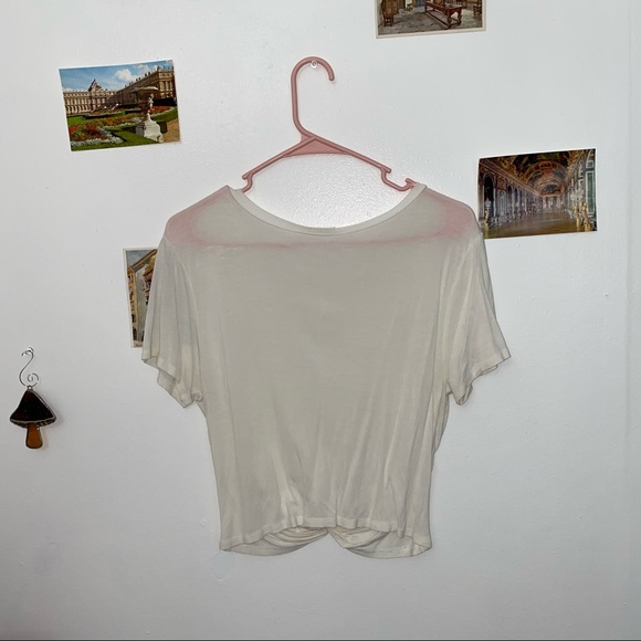 white crop tee - Picture 2 of 2